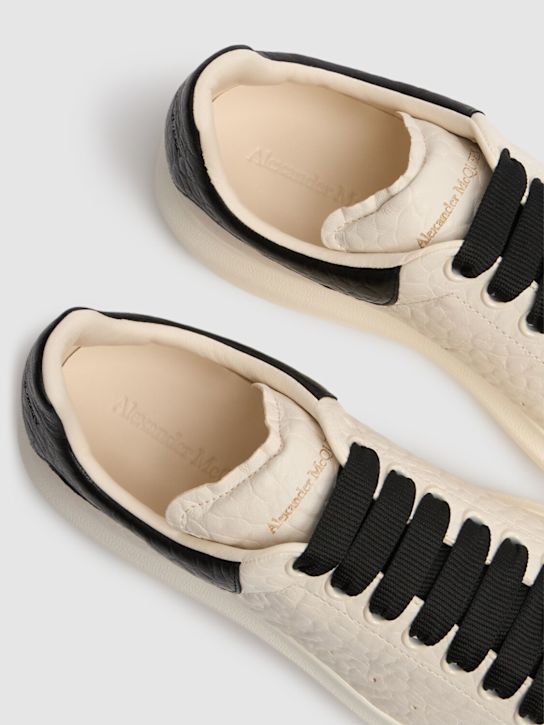 McQueen: Oversized leather sneakers - Off White/Black - men_3 | Luisa Via Roma