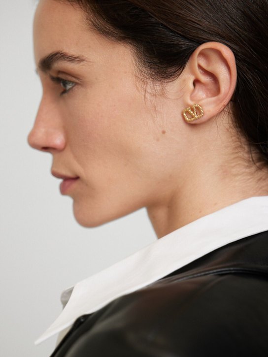 Valentino Garavani: Vlogo Signature stud earrings - women_1 | Luisa Via Roma
