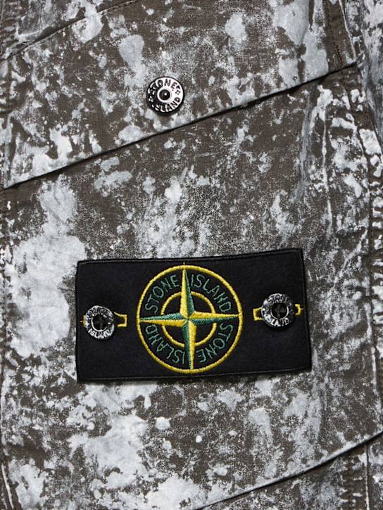 Stone Island: LuisaViaRoma Bermuda shorts - Verde Militare - women_4 | Luisa Via Roma