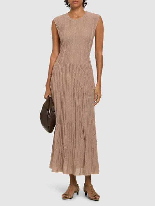 Andreadamo: Vestito midi in maglia di misto viscosa a costine - Nude - women_1 | Luisa Via Roma