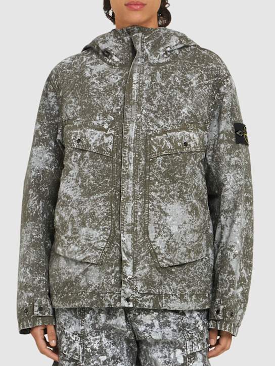 Stone Island: Kapuze aus Technostoff mit Kapuze „LuisaViaRoma“ - Verde Militare - women_2 | Luisa Via Roma
