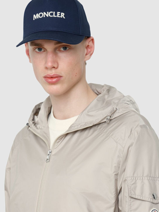 Moncler: Embroidered logo cotton baseball cap - Navy - men_1 | Luisa Via Roma