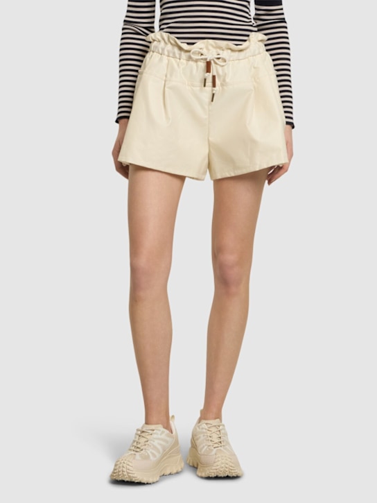 Moncler: Salehe Bembury Amoeba Trailgrip sneakers - Bianco - women_1 | Luisa Via Roma