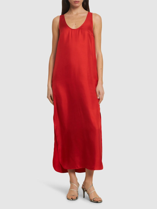 Loulou De Saison: Langes Seidenkleid mit U-Ausschnitt „Nada“ - Rot - women_1 | Luisa Via Roma