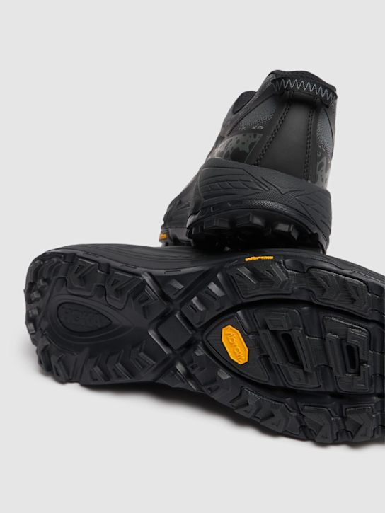 Sneakers mafate three2 - Hoka - Uomo  | Luisaviaroma