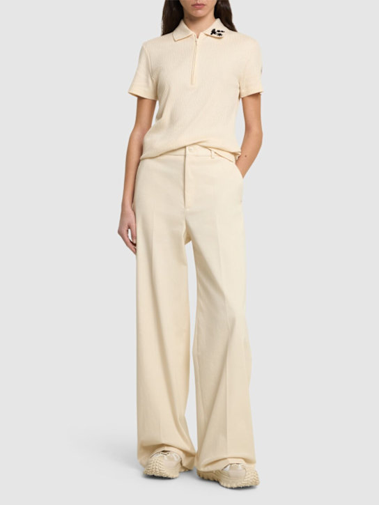 Moncler: Pantaloni sartoriali in gabardina di misto cotone - Beige - women_1 | Luisa Via Roma