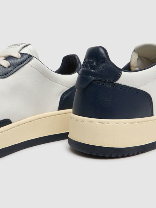 Autry: Medalist Bicolor Low sneakers - White/Blue - men_3 | Luisa Via Roma