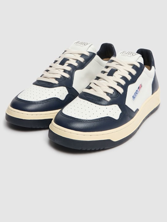 Autry: Medalist Bicolor Low sneakers - White/Blue - men_2 | Luisa Via Roma