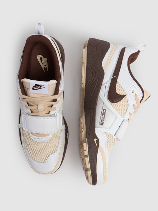 Nike: Sneakers Travis Scott Zoom Field Jaxx - women_1 | Luisa Via Roma