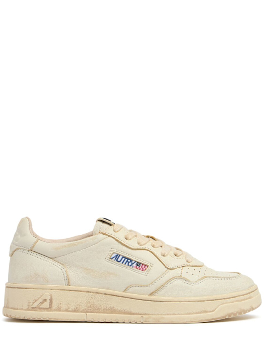 Autry: Super Vintage Low sneakers - women_0 | Luisa Via Roma