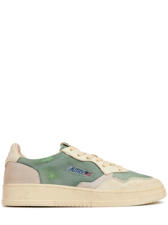 Autry: Super Vintage Low sneakers - Military/White - men_0 | Luisa Via Roma