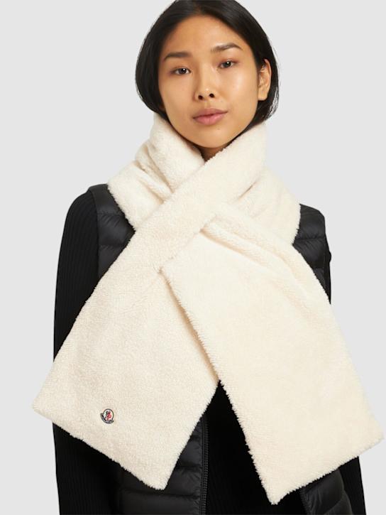 Moncler: Teddy capsule混棉羽绒围巾 - Silk White - women_1 | Luisa Via Roma