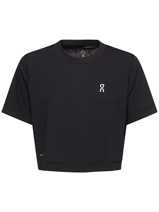 On: Train-T tech crop t-shirt - Black - women_0 | Luisa Via Roma