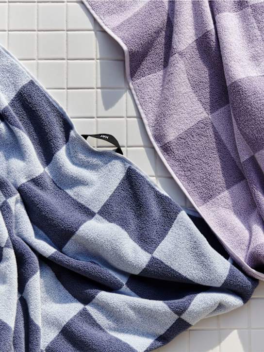 HAY: Toalla de baño de algodón a cuadros - Acero Azul - ecraft_1 | Luisa Via Roma