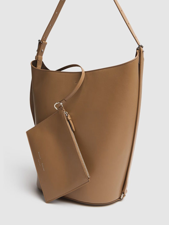 Proenza Schouler: Brant光滑皮革水桶包 - Cumin - women_4 | Luisa Via Roma