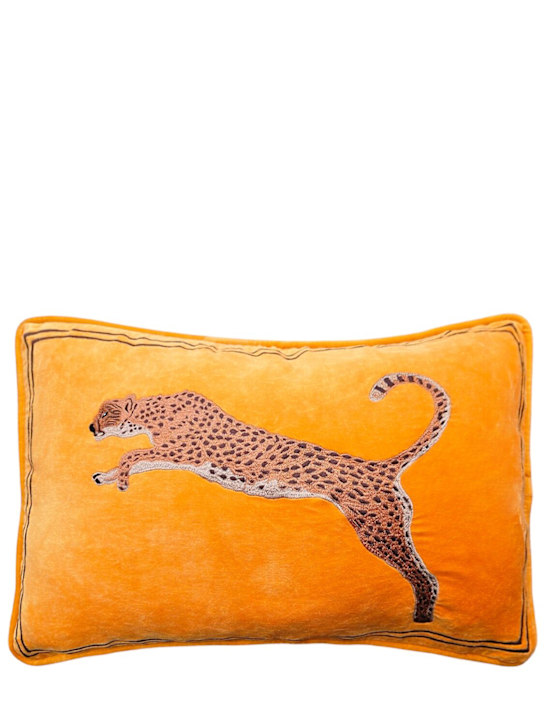 Les Ottomans: Leopard embroidered velvet cushion - ecraft_0 | Luisa Via Roma