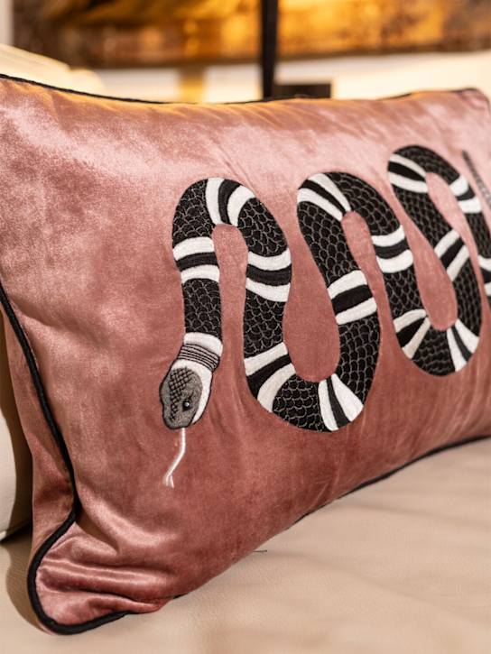 Les Ottomans: Snake embroidered velvet cushion - ecraft_1 | Luisa Via Roma
