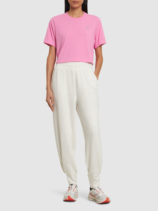 On: Train-T tech crop t-shirt - Raspberry - women_1 | Luisa Via Roma