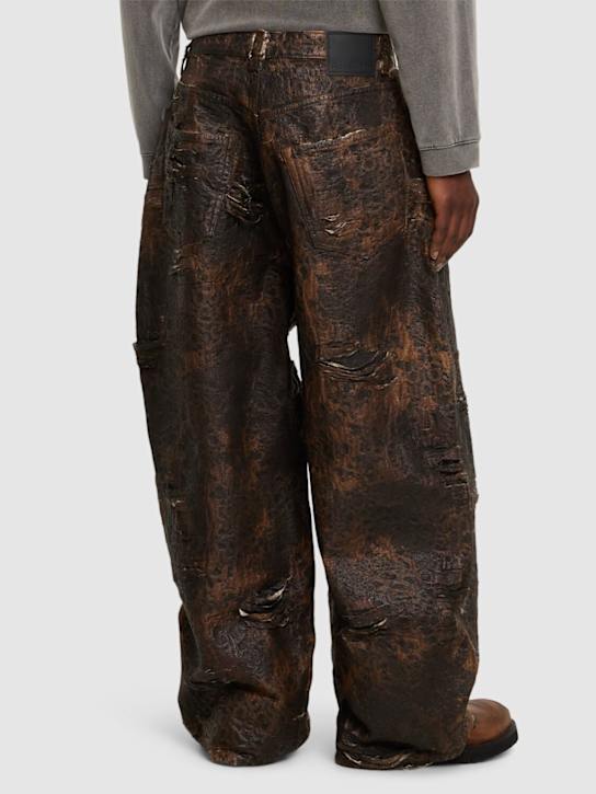 Acne Studios: Monogram涂层牛仔裤 - 棕色 - men_2 | Luisa Via Roma