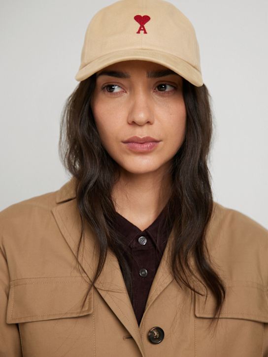 AMI Paris: Red cotton gabardine cap - women_1 | Luisa Via Roma