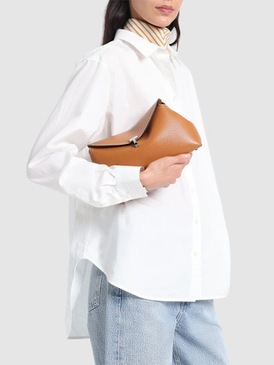 Toteme: Lederclutch mit T-Lock - women_1 | Luisa Via Roma