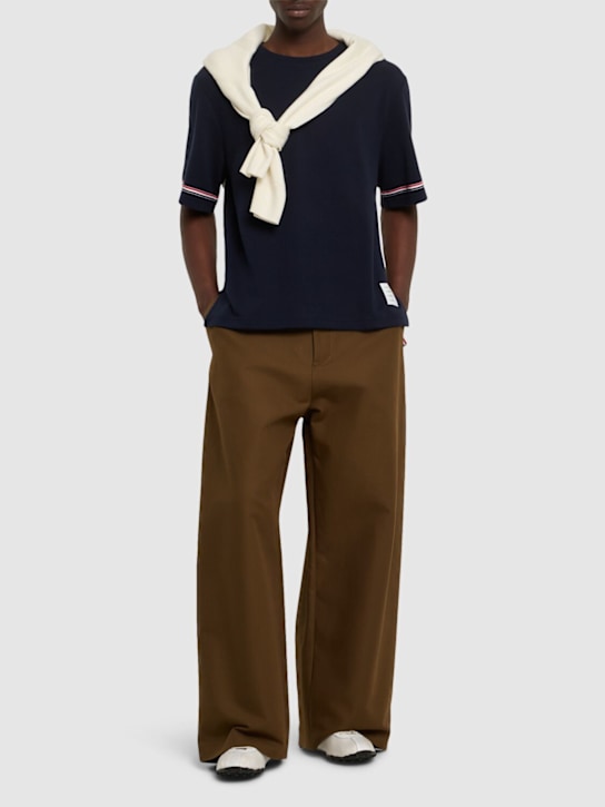Thom Browne: Rugby Fit コットンTシャツ - men_1 | Luisa Via Roma