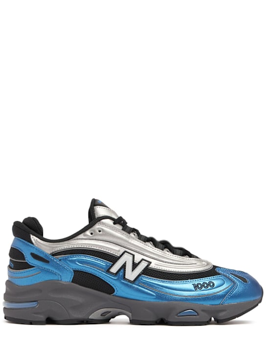 1000 sneakers - Thumbnail 1