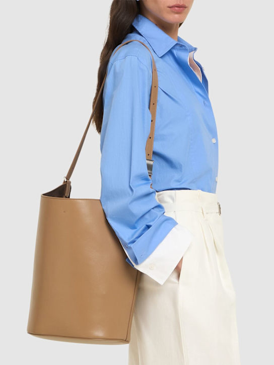 Proenza Schouler: Brant光滑皮革水桶包 - Cumin - women_1 | Luisa Via Roma
