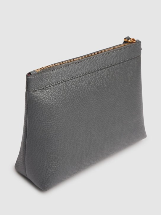 Thom Browne: Soft grained leather toiletry bag - Dark Grey - men_3 | Luisa Via Roma