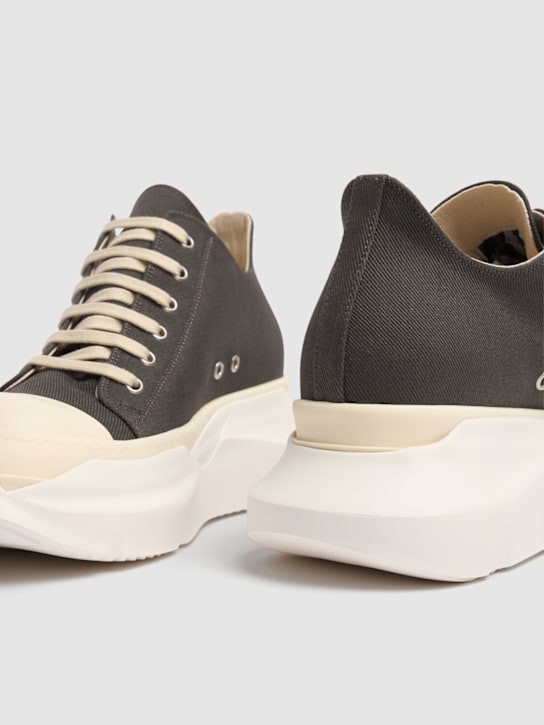 Rick Owens DRKSHDW: Abstract denim low sneakers - Dark Dust/Milk - men_3 | Luisa Via Roma