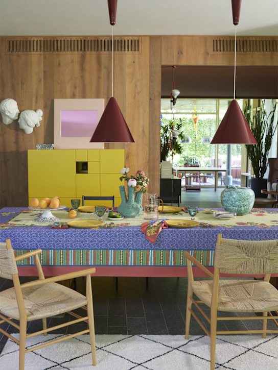 LISA CORTI: Oriental Garden Pervinch tablecloth - Purple - ecraft_1 | Luisa Via Roma