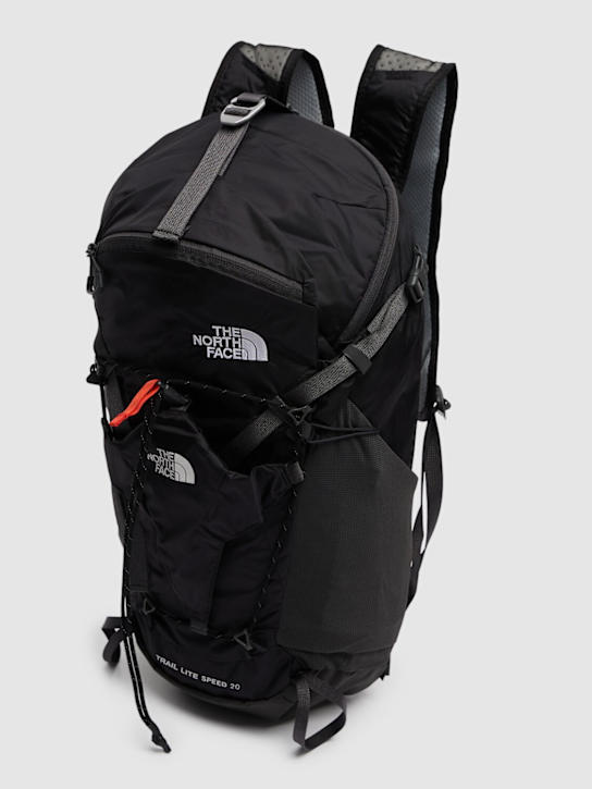 The North Face: Trail lite speed 30L backpack - men_1 | Luisa Via Roma