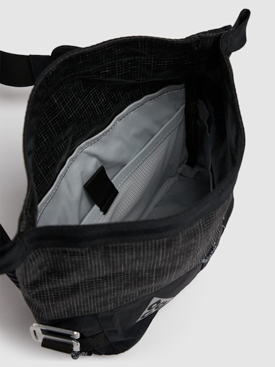Nike: ACG Aysén crossbody bag - men_4 | Luisa Via Roma