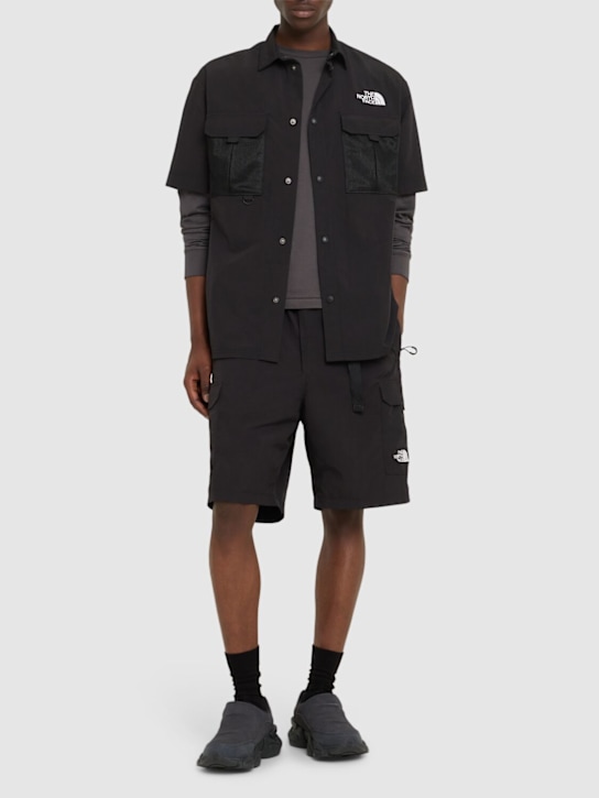 The North Face: Logo shorts - men_1 | Luisa Via Roma