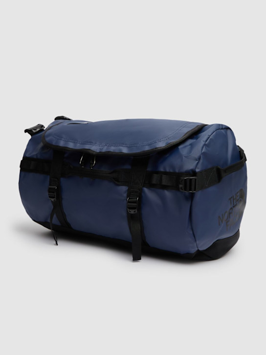 The North Face: Bolso duffle S Base Camp - Summit Navy - men_1 | Luisa Via Roma