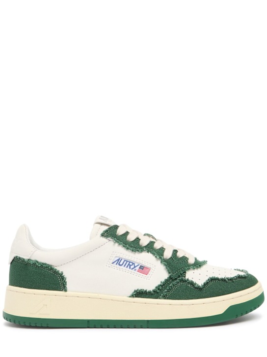 Autry: Sneakers Medalist Low - White Green - men_0 | Luisa Via Roma