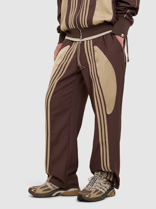 adidas Originals: SFTM Adistar Cushion sneakers - Simple Brown - men_1 | Luisa Via Roma