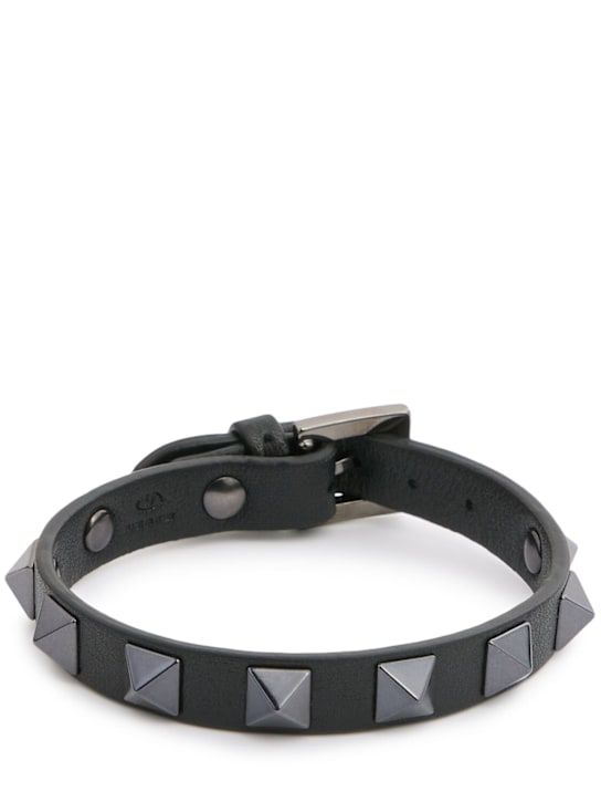 Valentino Garavani: Rockstud leather belt bracelet - men_0 | Luisa Via Roma