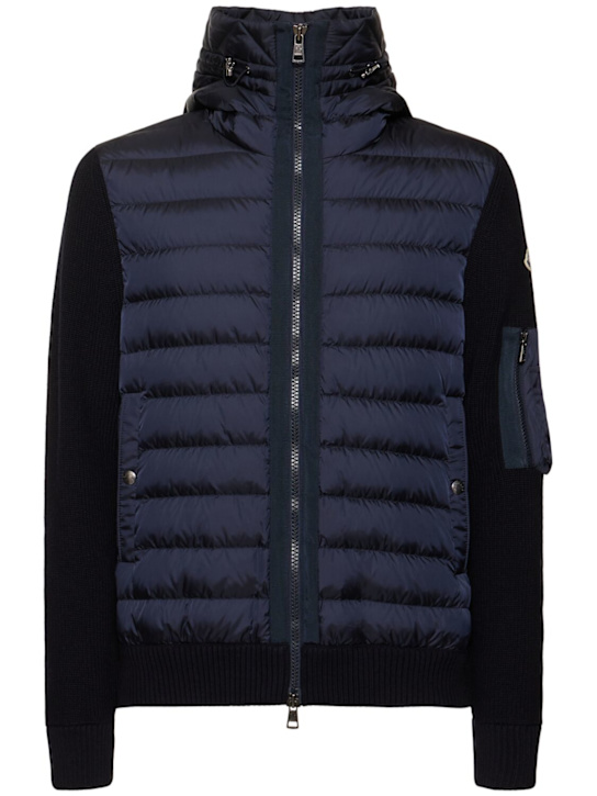 Moncler: DAUNENJACKE AUS WOLLMISCHTRIKOT - men_0 | Luisa Via Roma
