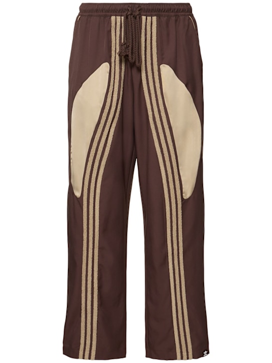 adidas Originals: Pantalones tejidos - Brown/Hemp - men_0 | Luisa Via Roma