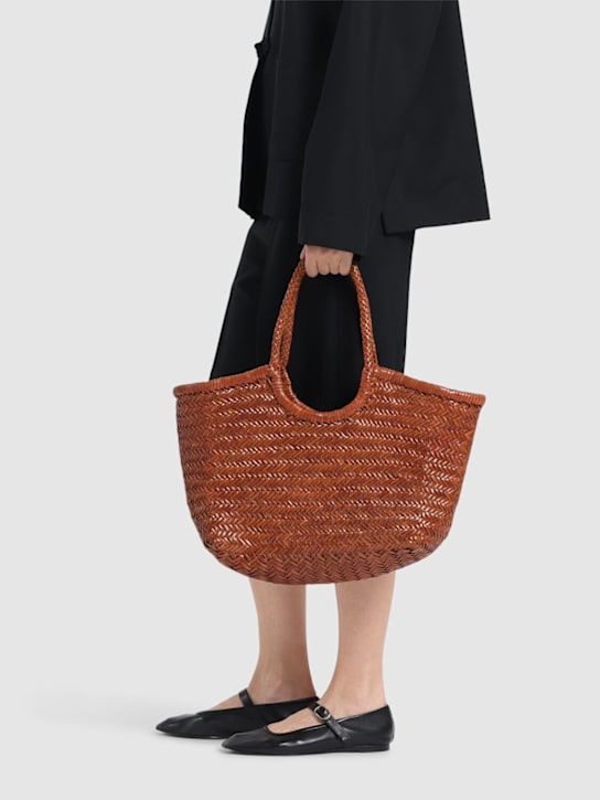 Dragon Diffusion: Big Nantucket woven leather basket bag - British Tan - women_1 | Luisa Via Roma