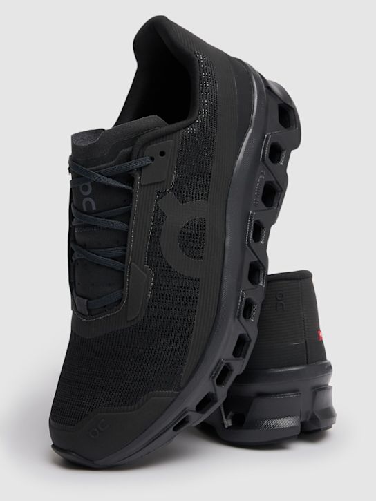On: Cloudmonster Void sneakers - Black - men_3 | Luisa Via Roma