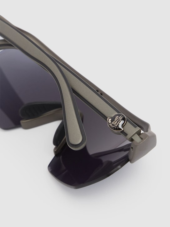 Moncler: Shield acetate mask sunglasses - Violet - men_2 | Luisa Via Roma