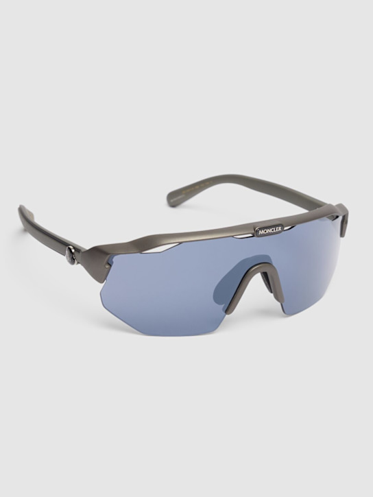 Moncler: Shield acetate mask sunglasses - Violet - men_3 | Luisa Via Roma