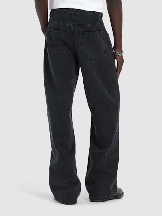 Ann Demeulemeester: Jeans Ronald in denim - men_2 | Luisa Via Roma
