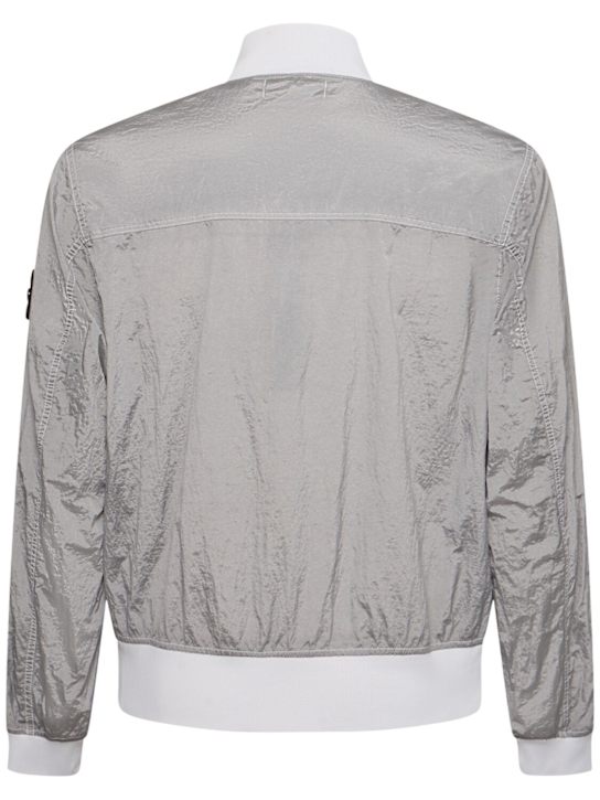 Stone Island: NYLON METAL WATRO bomber - Pearl Grey - men_3 | Luisa Via Roma