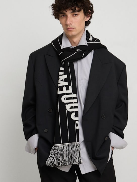 Jacquemus: L'echarpe liga wool blend scarf - Black/White - men_1 | Luisa Via Roma