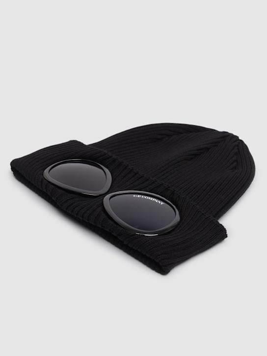 C.P. Company: Cotton goggle beanie hat - Schwarz - men_1 | Luisa Via Roma