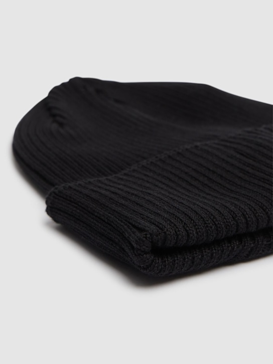 C.P. Company: Cotton goggle beanie hat - Schwarz - men_2 | Luisa Via Roma
