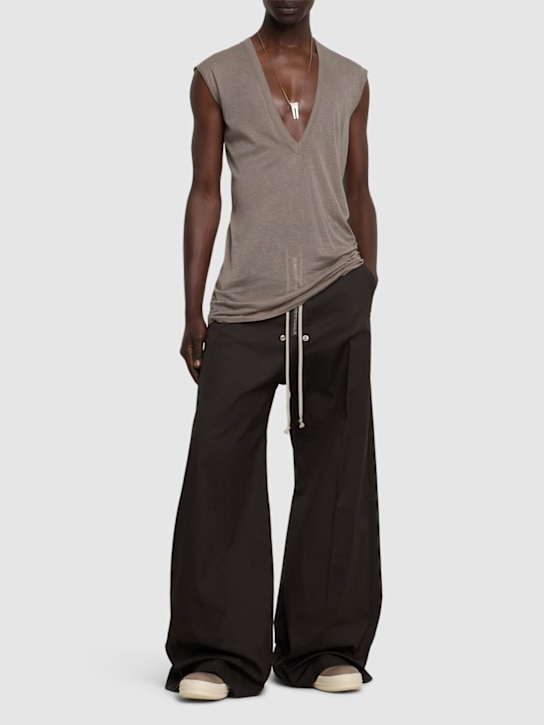Rick Owens: Dylan V Neck cotton t-shirt - Dusat - men_1 | Luisa Via Roma